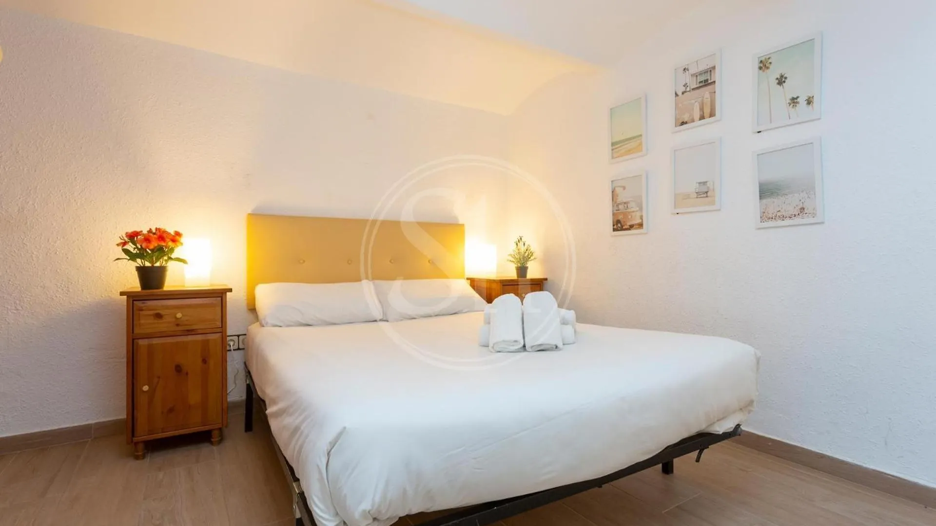 Practico Apartamento Cerca De Estacion De Sants バルセロナ アパート