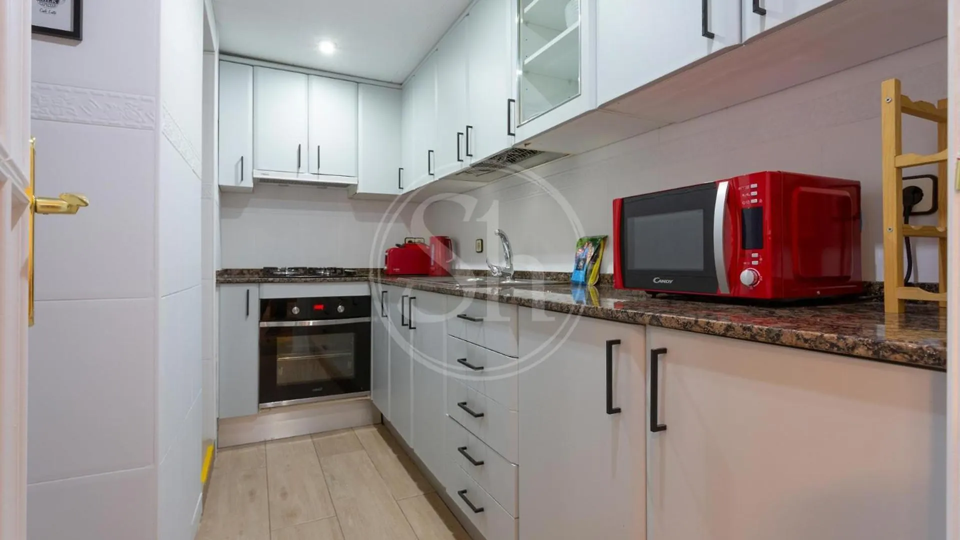Practico Apartamento Cerca De Estacion De Sants バルセロナ スペイン