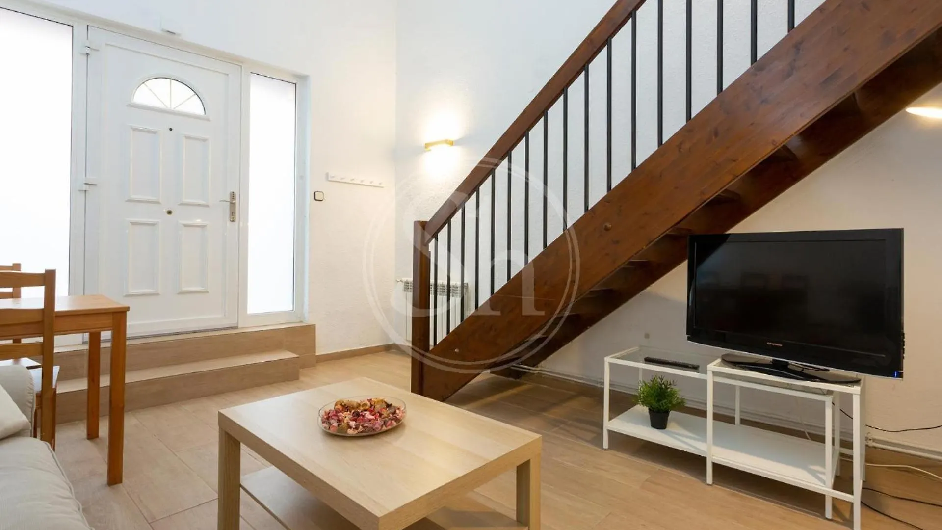 Practico Apartamento Cerca De Estacion De Sants バルセロナ