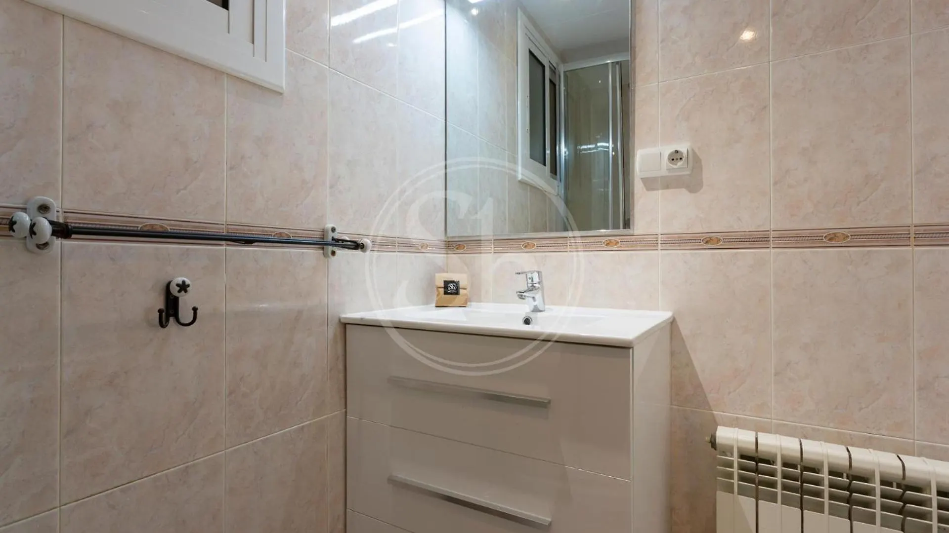 Practico Apartamento Cerca De Estacion De Sants バルセロナ