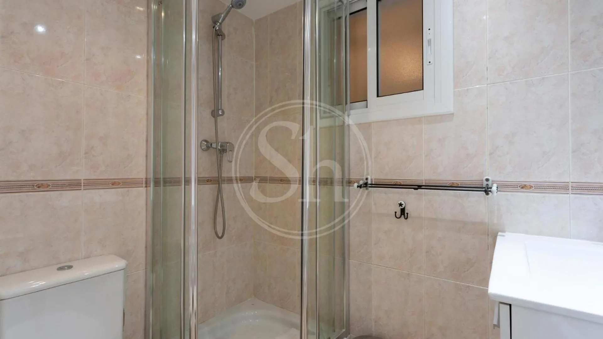 Practico Apartamento Cerca De Estacion De Sants バルセロナ
