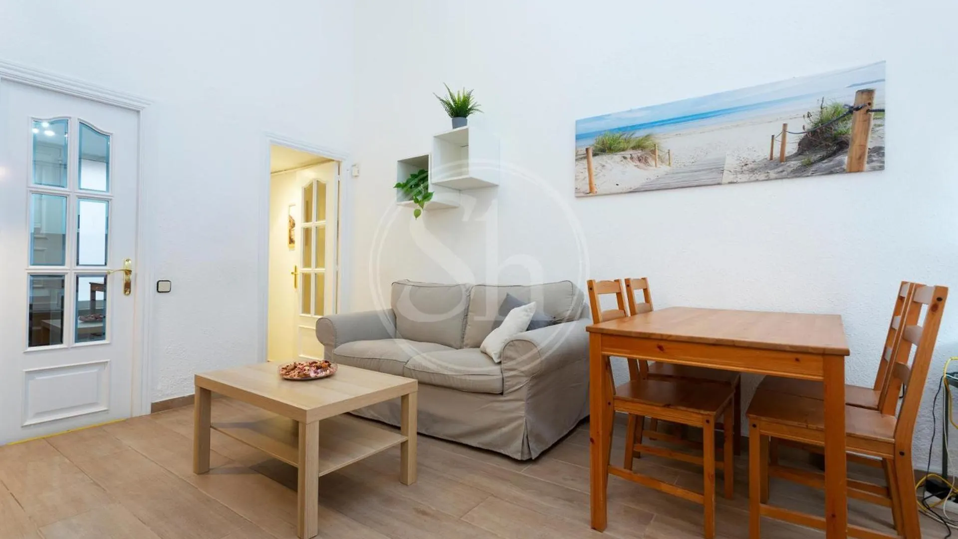 Practico Apartamento Cerca De Estacion De Sants バルセロナ